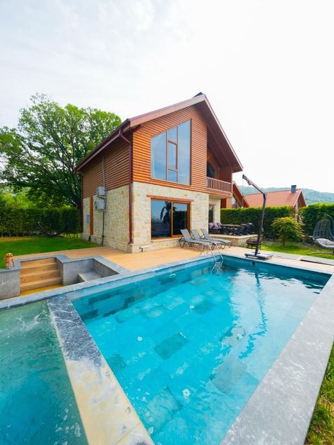 listing card gallery