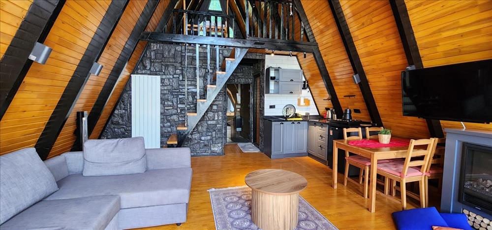 listing card gallery