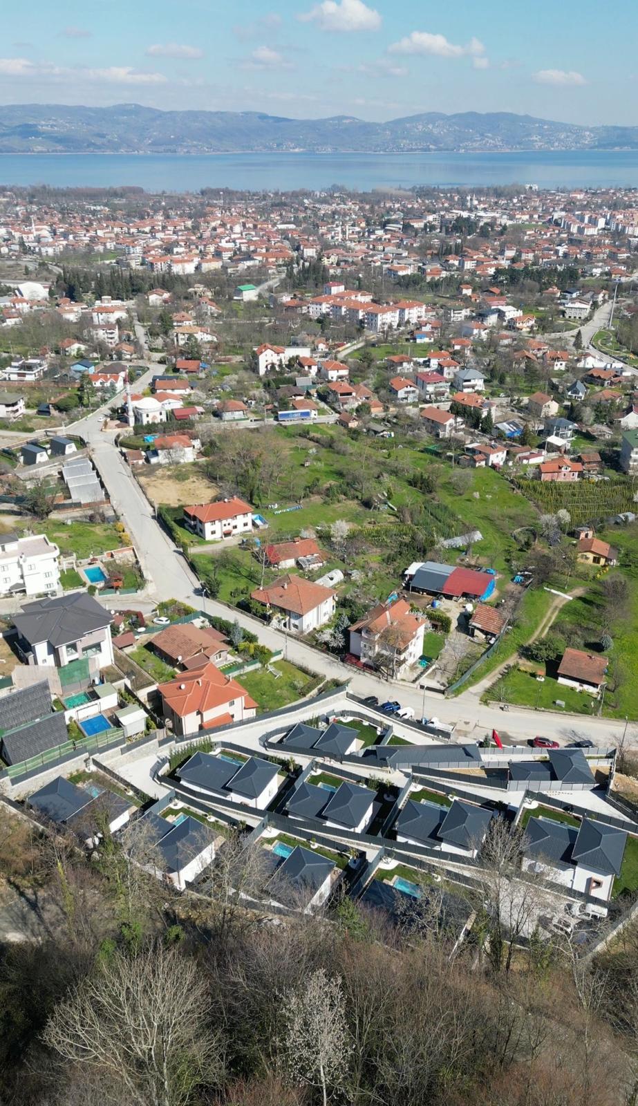 listing card gallery