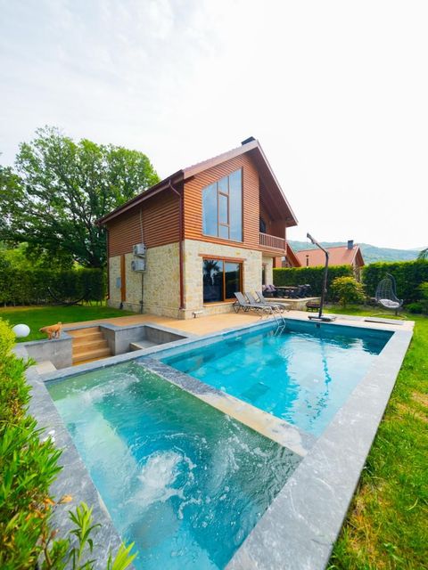 listing card gallery