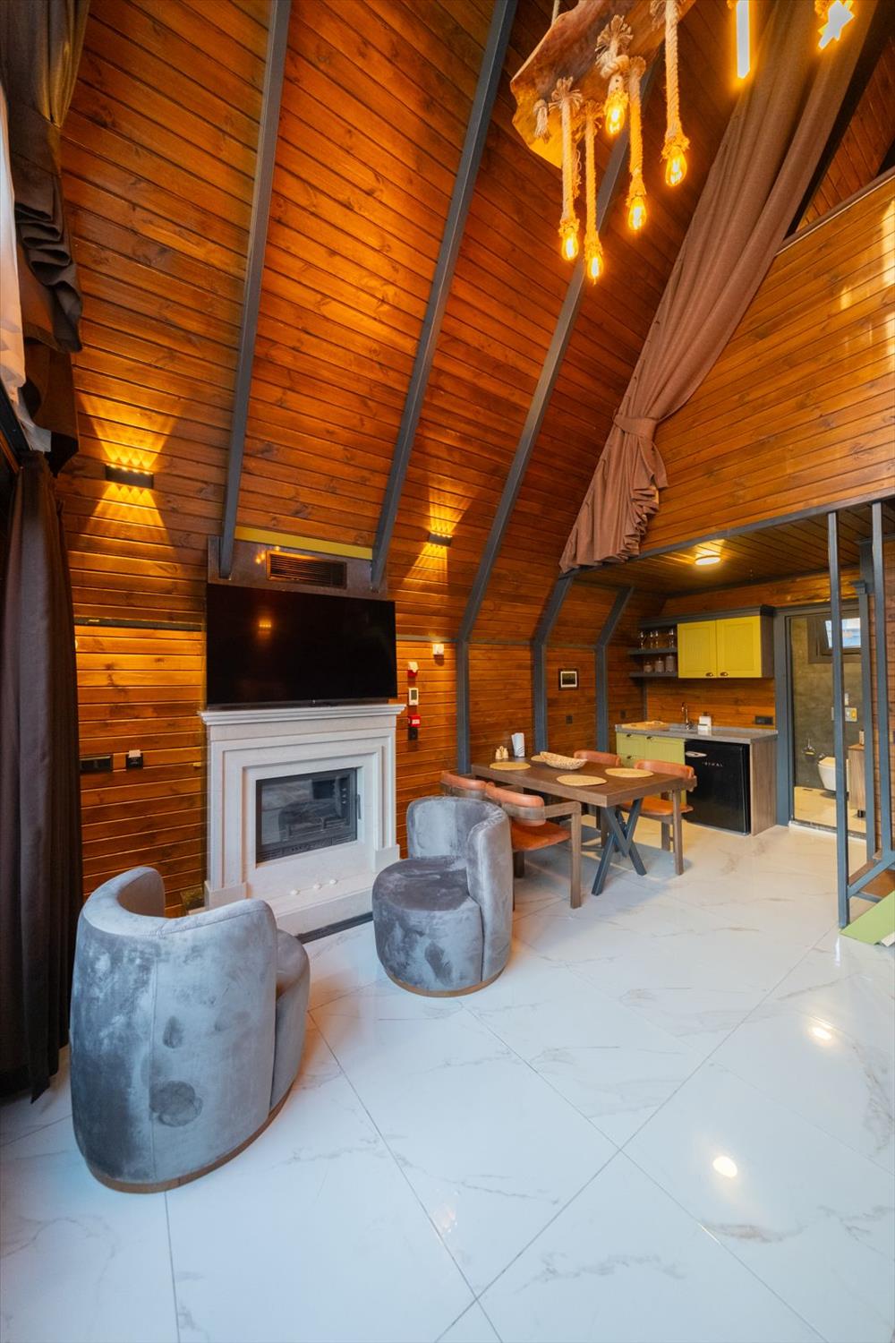 listing card gallery