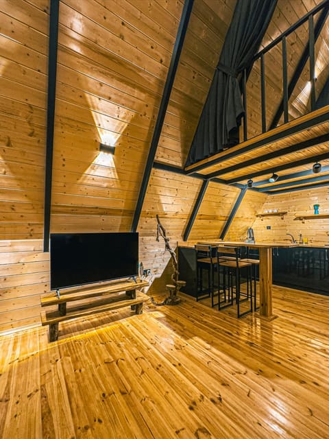 listing card gallery